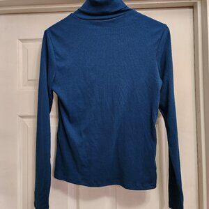 Levi's Effortless Essential The Everyday Turtleneck (slimfit) (M)